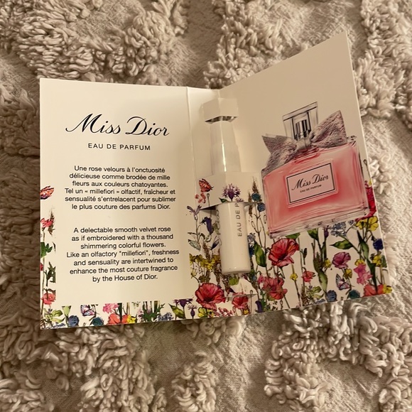 Miss Dior Eau De Parfum Spray Sample - Picture 2 of 4